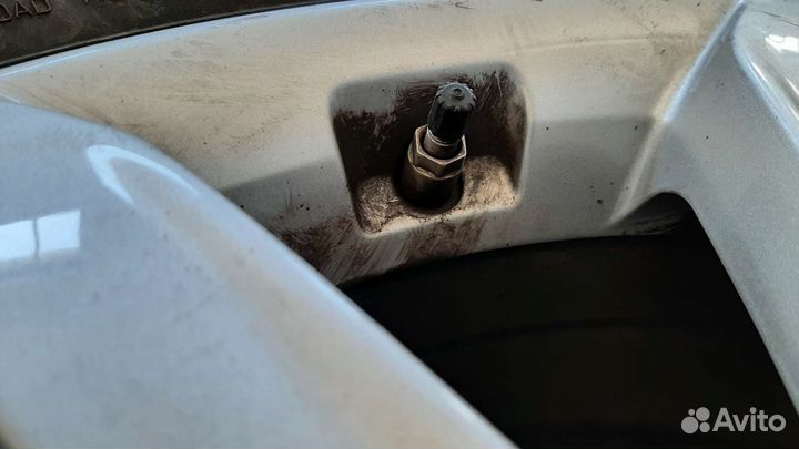 Kia sportage r17 225/60 оригинальные летние колёса