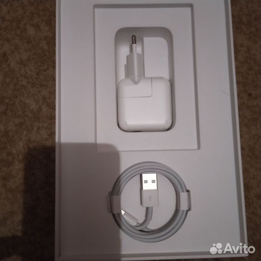 Зарядка на iPhone