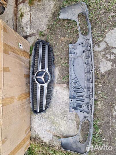 Решётки радиатора и диффузор заднего бампера w213