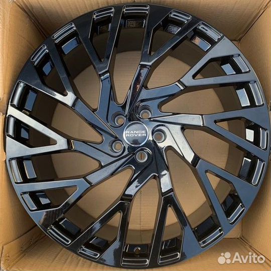 Диски на Audi Ауди Q8 R22