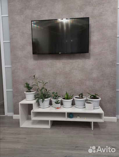 Тумба под телевизор