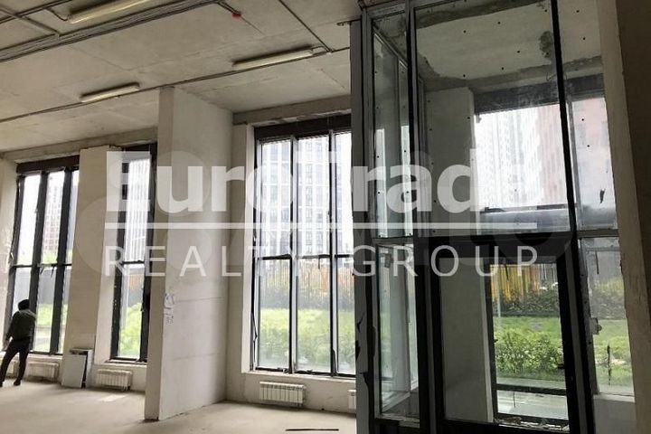 Сдам торговое помещение, 162 м²