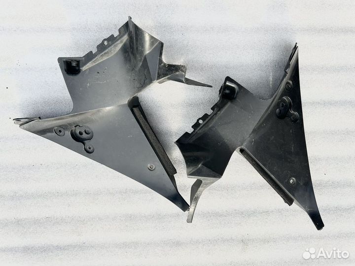 Honda CBR954RR треугольники