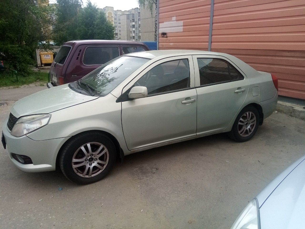 Geely MK: фото владельца