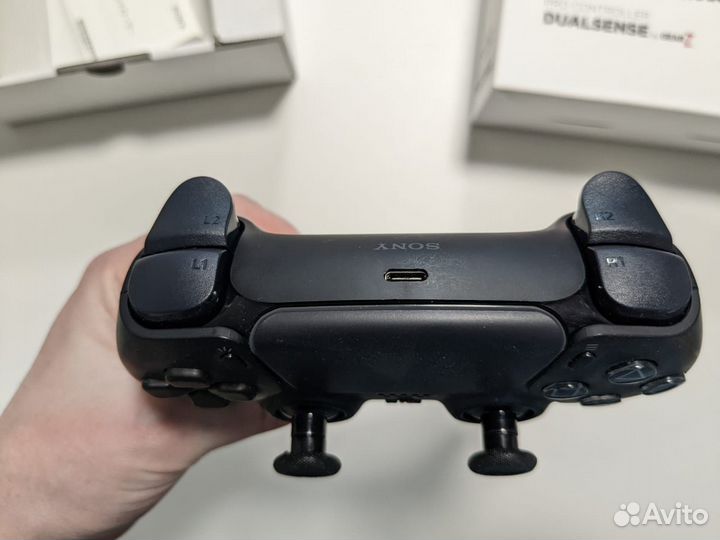 Кастомный геймпад Sony DualSense от GearZ