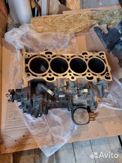Блок цилиндров Мазда 6