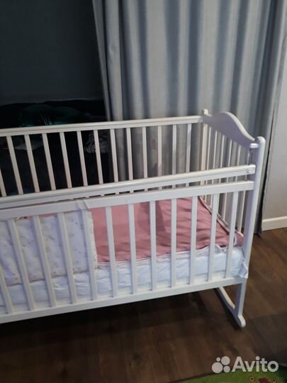 Детская кроватка качалка с матрасом