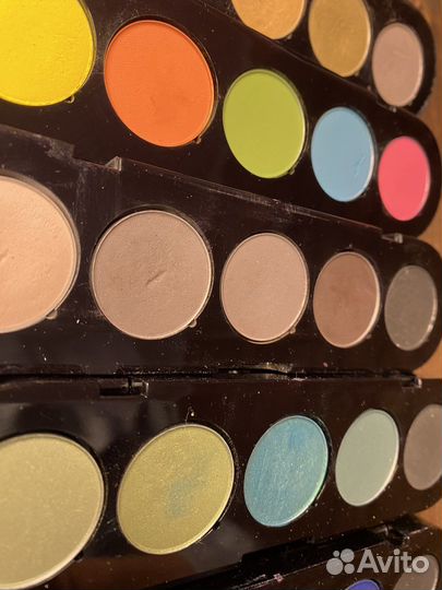 Палитра теней make up atelier
