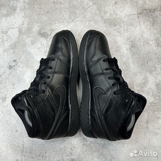 Кроссовки Nike Air Jordan 1 Mid Black