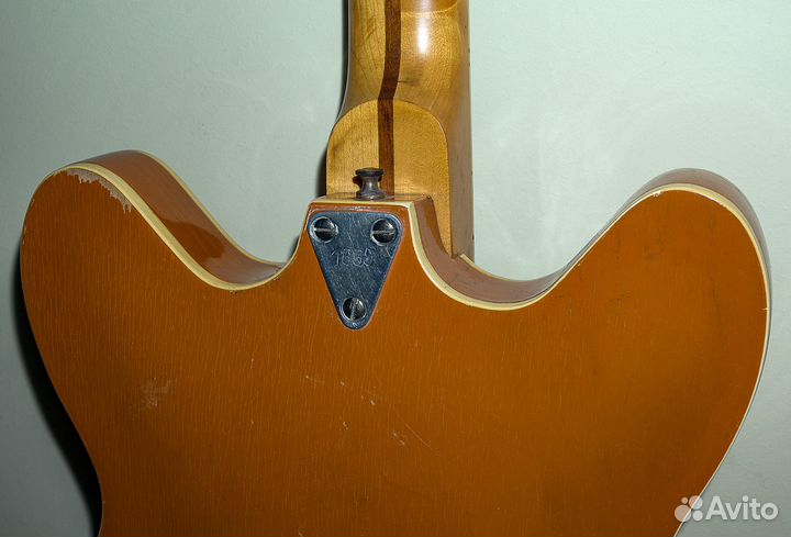 Электрогитара полуакустика Defil 