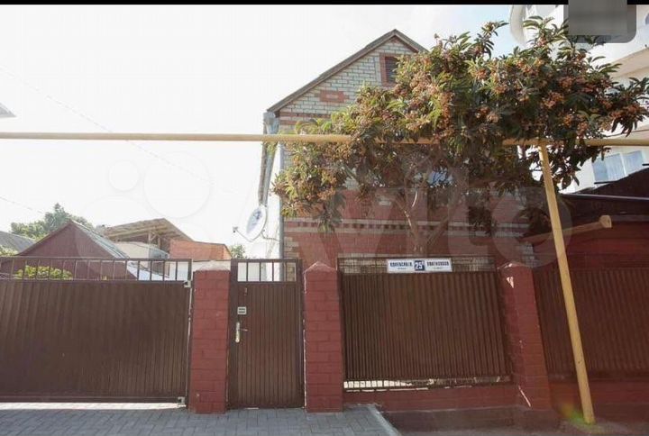 Комната 9 м² в 4-к., 2/2 эт.