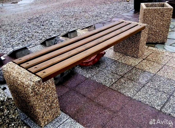 Лавочка уличная