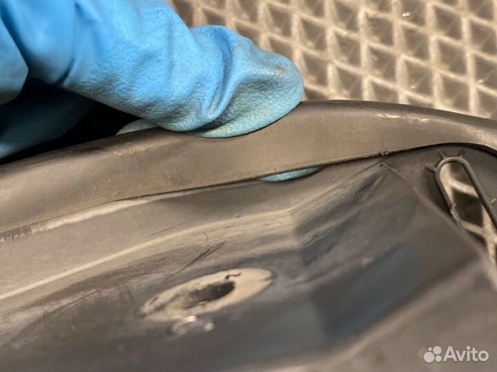 Диффузор радиатора правый Bmw X5 E53 M54 2004