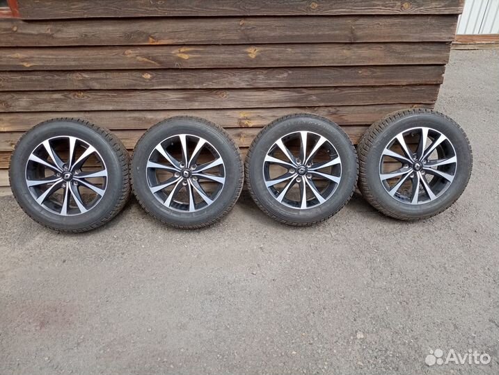 Tigar SUV Ice 215/60 R17