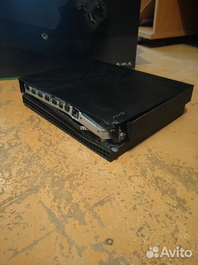 Игровая приставка хбокс one х