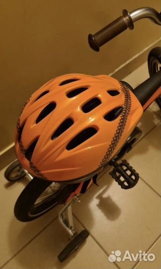 Велосипед беговел BMW