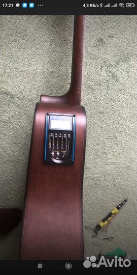 Гитара электроакустика