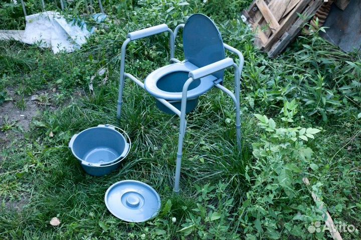 Санитарное кресло