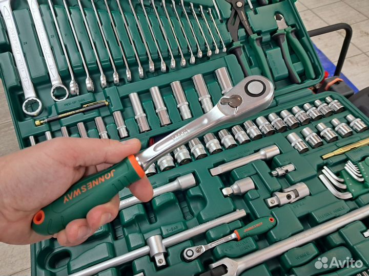 Набор инструментов Jonnesaway 142 предмета