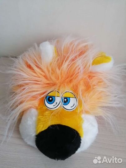 Карнавальные костюмы, шляпы новые