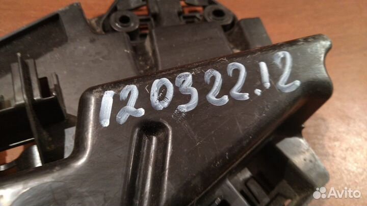 VolvoXC902015-Пластик салонa