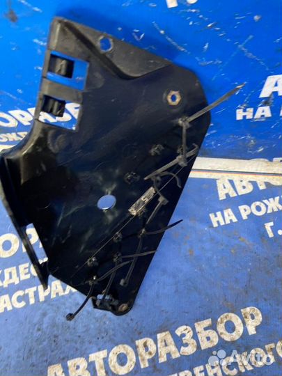 Крепление проводки. Renault Premium грузовой тягач