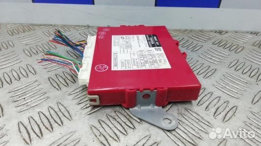 Блок управления бесключевым доступом lexus LS 4 (C