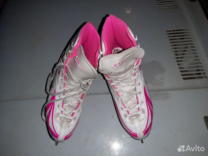 Коньки фигурные 40 размер