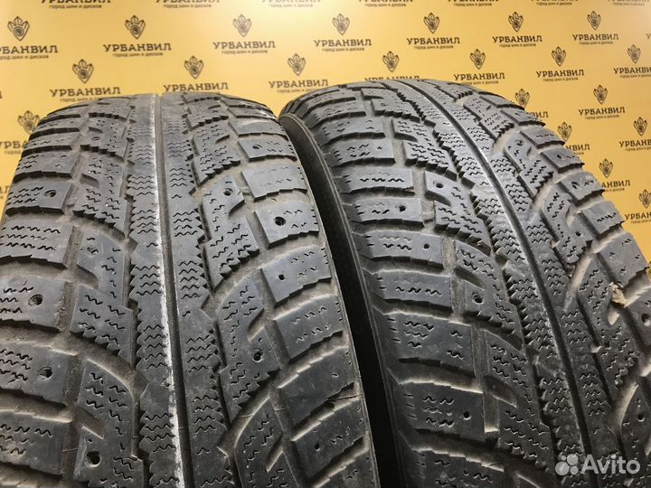 Kumho I'Zen RV Stud KC16 225/70 R16 107Q