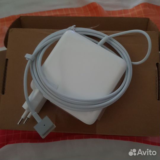 Зарядка для Macbook pro