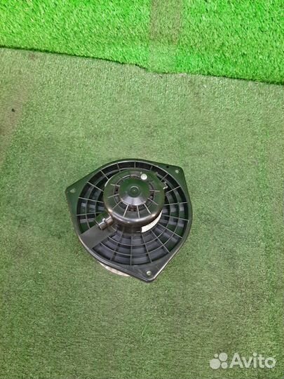 Моторчик печки suzuki escudo TDA4W CSA431D-222 кон