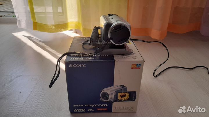 Продам видеокамеру Sony