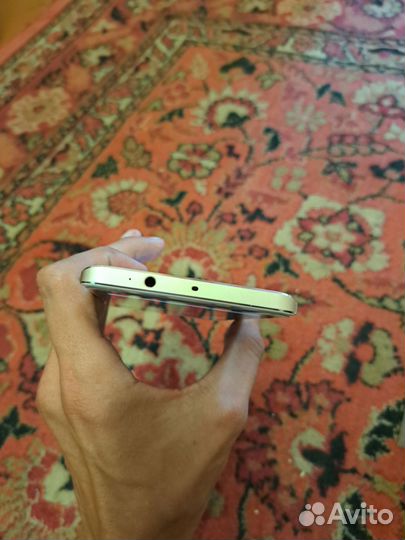 Продам Xiaomi mi 5s plus 4/64gb