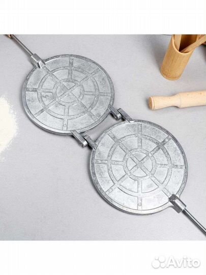 Форма для выпечки вафель, 22 см