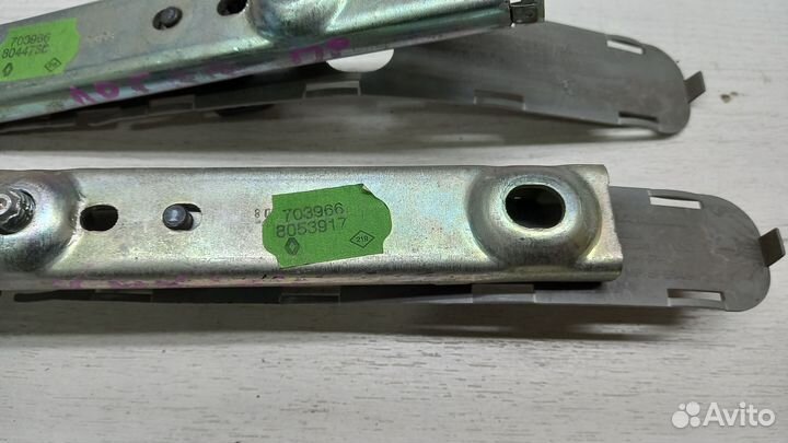 Механизм регулировки ремня безопасности Renault