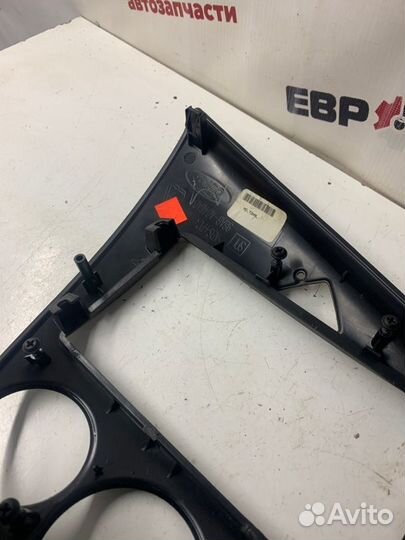 Рамка магнитолы Ford Focus 1 хетчбек 2 2002