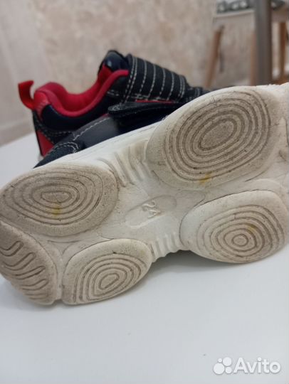 Кроссовки для мальчика 24 размер