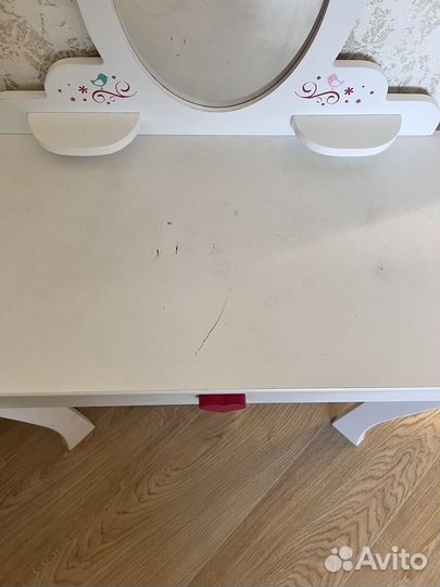 Туалетный столик для девочки