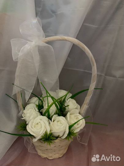 Букеты из мыльных цветов, шляпные коробки,корзины