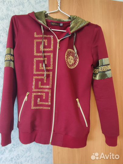 Костюм спортивный