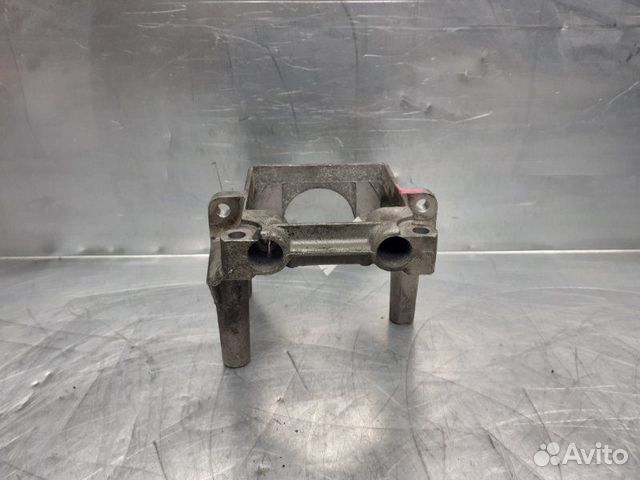 Кронштейн гидроусилителя Audi 100 C4 1991-1994