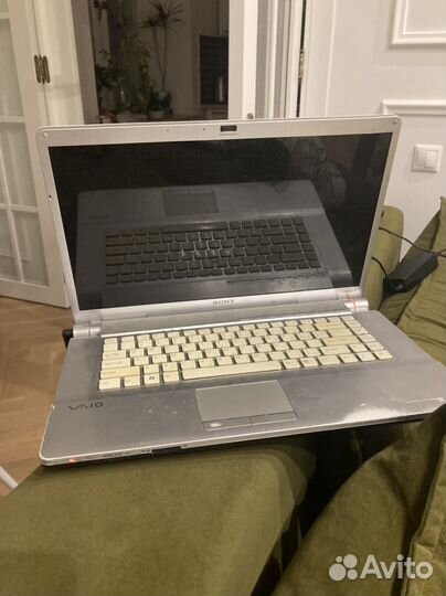 Sony vaio (VGN-FW170J)