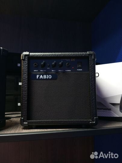Гитарный комбоусилитель 10 ватт Fabio G10