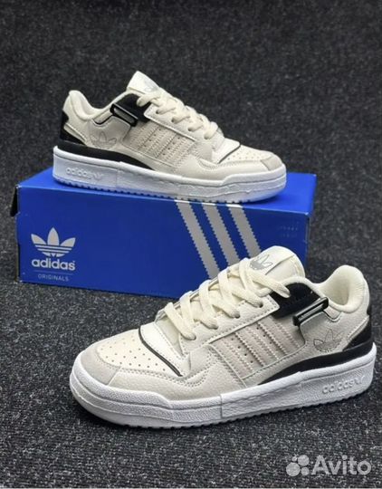 Кроссовки adidas