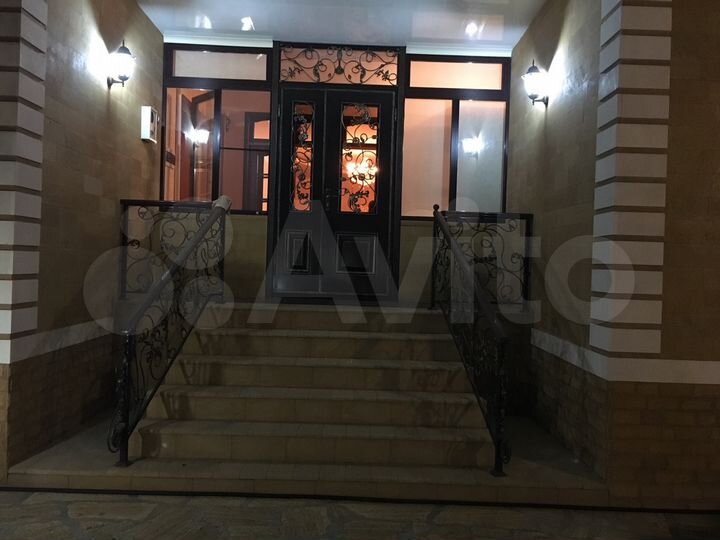 Дом 272 м² на участке 8 сот.