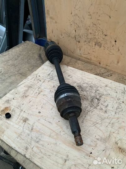 Привод передний левый Mitsubishi Outlander CW 4b11