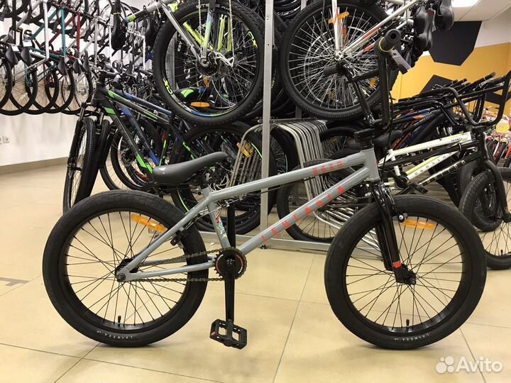 Трюковой велосипед BMX