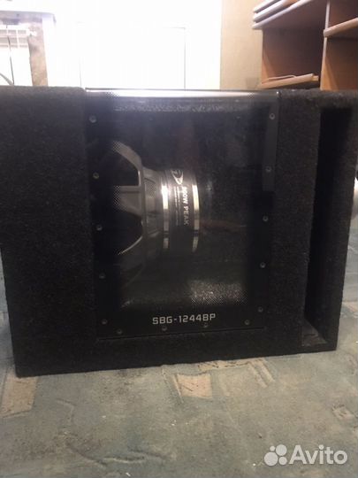 Сабвуфер Alpine и усилитель Calcell