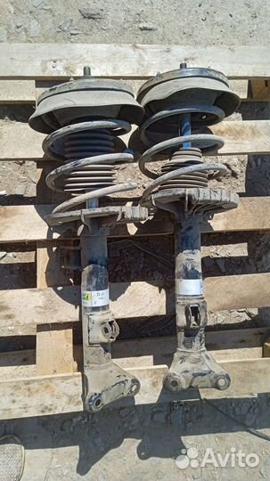 Стойка амортизатора переднего (в сборе) Mercedes-B