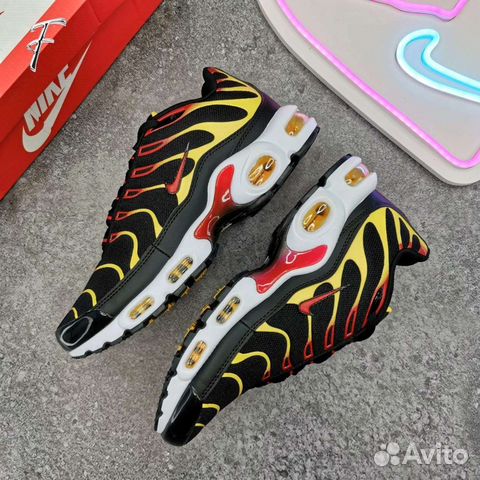 Кроссовки Nike Air Max Plus TN Премиум Качество